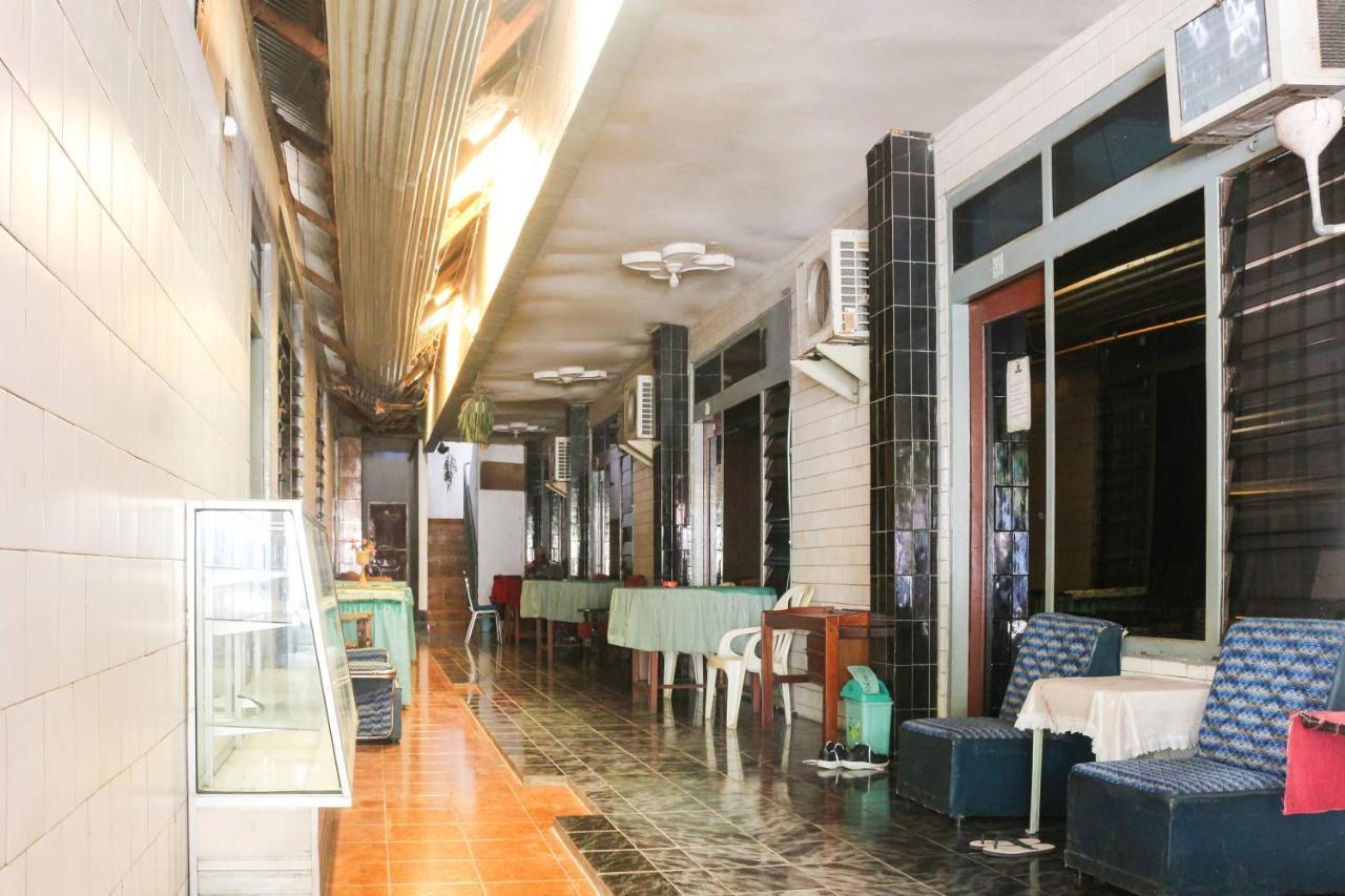 Spot On 91212 Hotel Kelimutu Kupang  Esterno foto