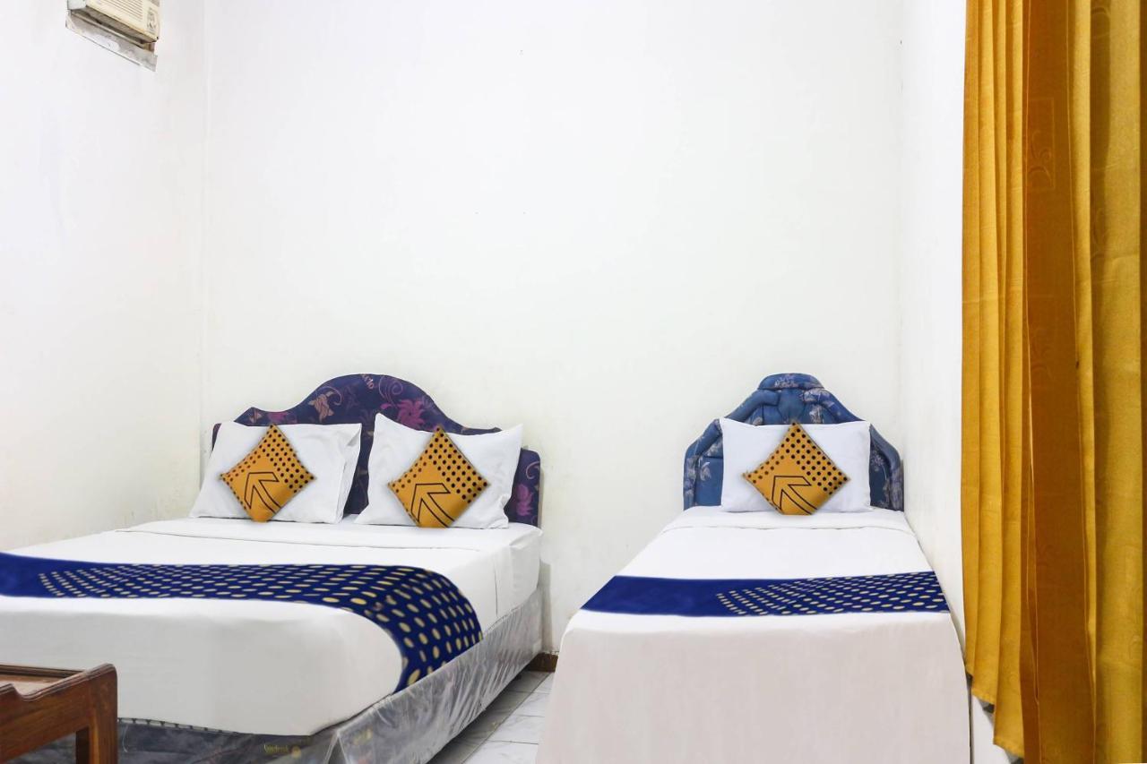 Spot On 91212 Hotel Kelimutu Kupang  Esterno foto